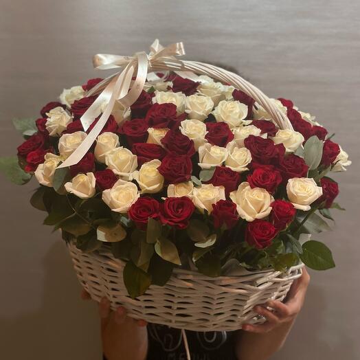 Корзина с розами любимой