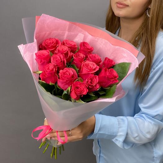 15 rosas carmesí