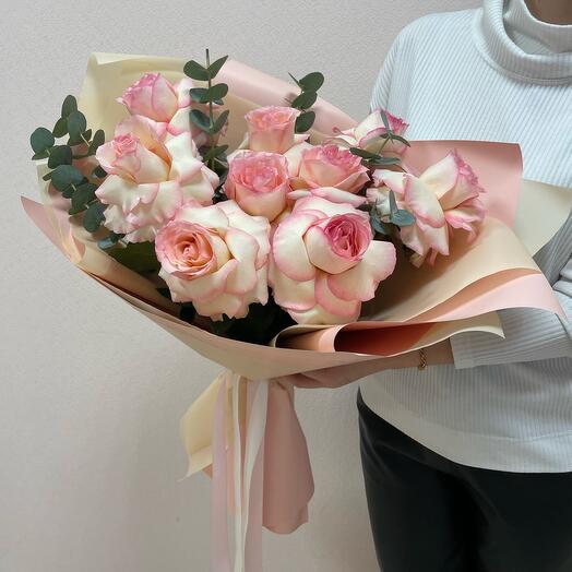 Ramo de 9 rosas francesas