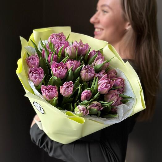Пионовидные тюльпаны (25) в монобукете💜