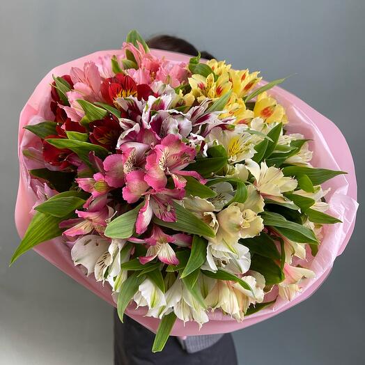Peony roses in a box