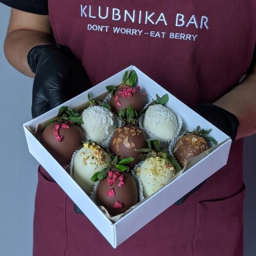 Клубника в шоколаде Микс 9 ягод