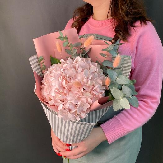 Bouquet with Hydrangea "Date with summer"