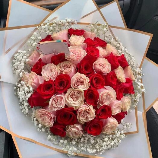 Микс роз и гипсофилов