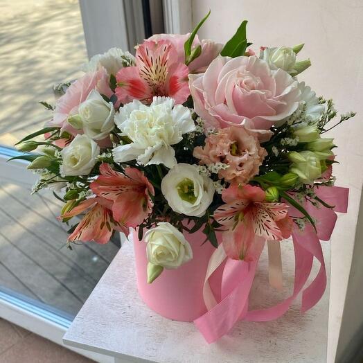 Коробочка 15 с нежными цветами