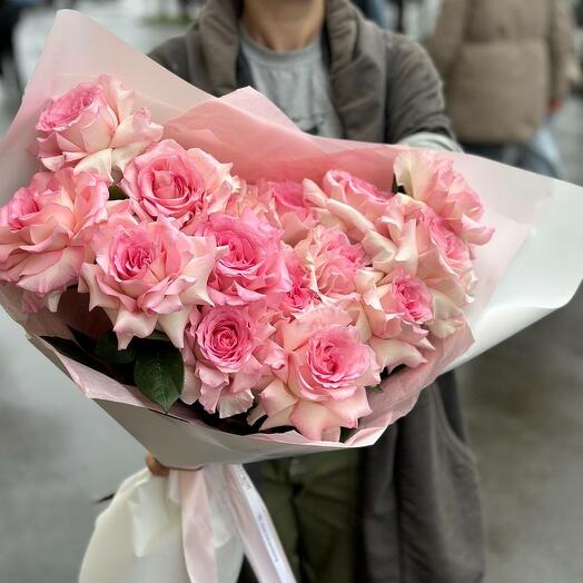 Monobucetic de 15 rosas francesas Rosadas