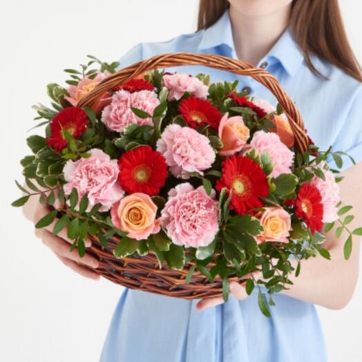 Корзина с цветами