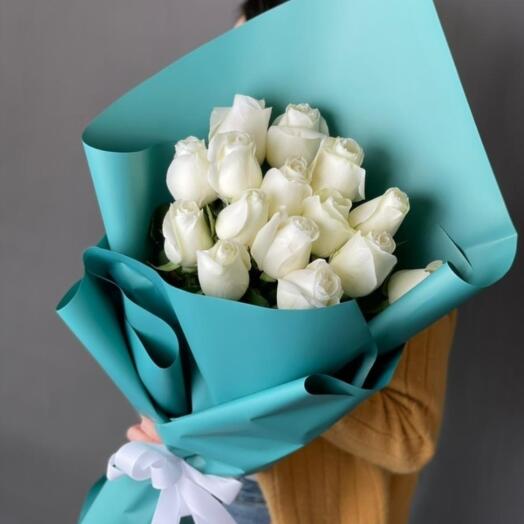 Букет мир Света 15 роз