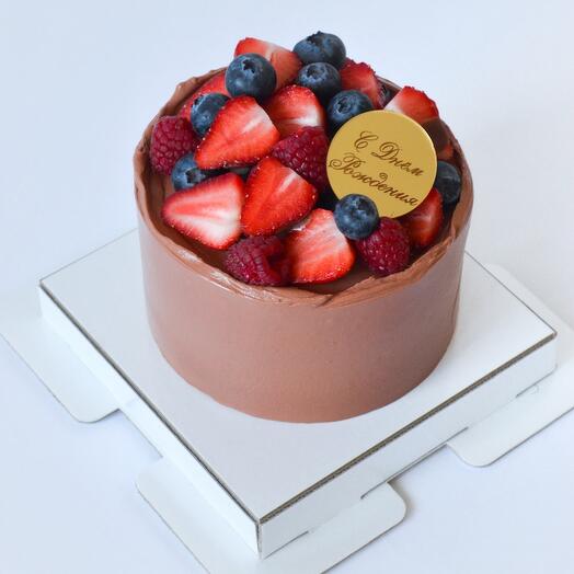 Bento cake with berries