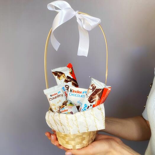 Подарочная корзина Kinder Киндер сюрприз для ребёнка сына дочери жены друга подруги мамы учителю