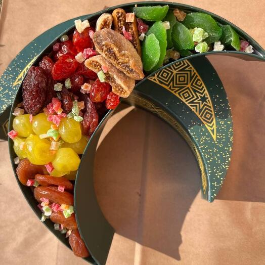 Мусульманский праздник Курбан-байрам

, набор сухофруктов в форме луны