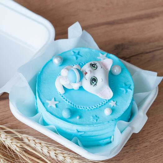 Бенто-торт с фигуркой «Котик с мячиком»