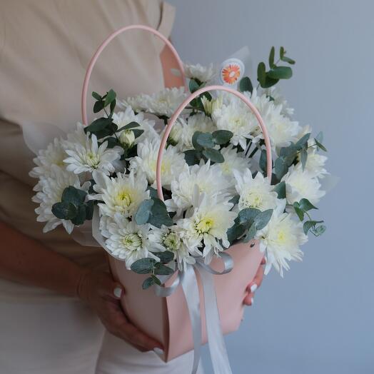 Хризантема в сумочке