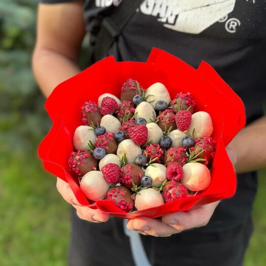 Мини Малиновый шёлк из клубники в шоколаде