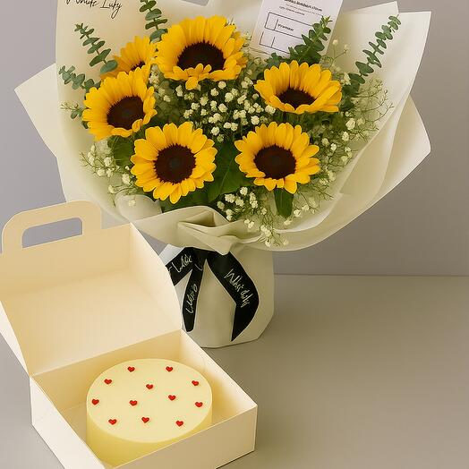 Торт с сердечками + букет подсолнухов бенто
