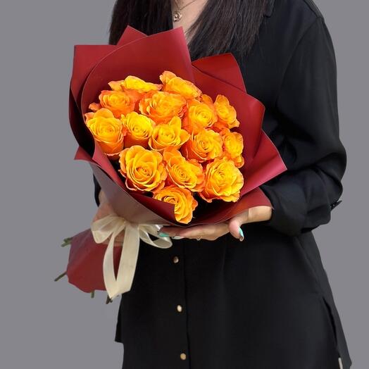 Bouquet of 15 orange roses with decoration
