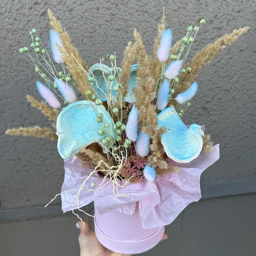 Composição com flores estabilizadas 4148