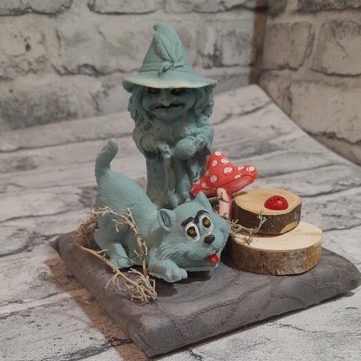 Композиция ведьма с котелком и котиком из сувенирного мыло