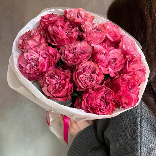 Моно букет из пионовидных роз КАНТРИ