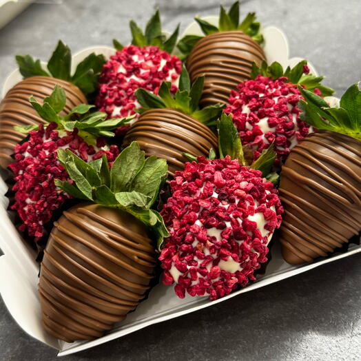 Клубника в шоколаде 9 ягод на 8 марта