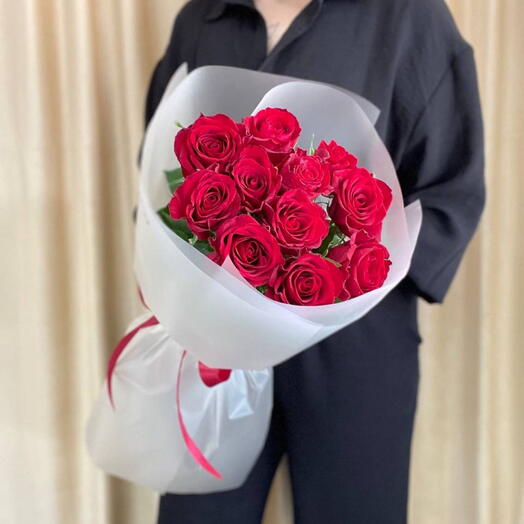 Красные розы 11 шт
