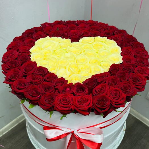 101 роза в коробке в виде сердца ♥️