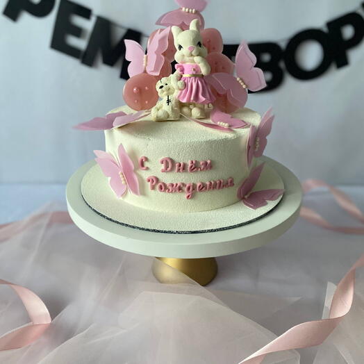 Торт с зайчиком и бабочками 1,5кг