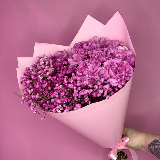 Диантусы розовые и гипсофила