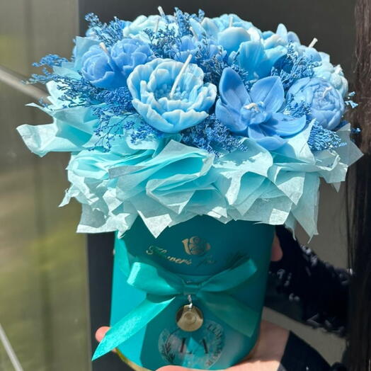 Голубые букет из свечей