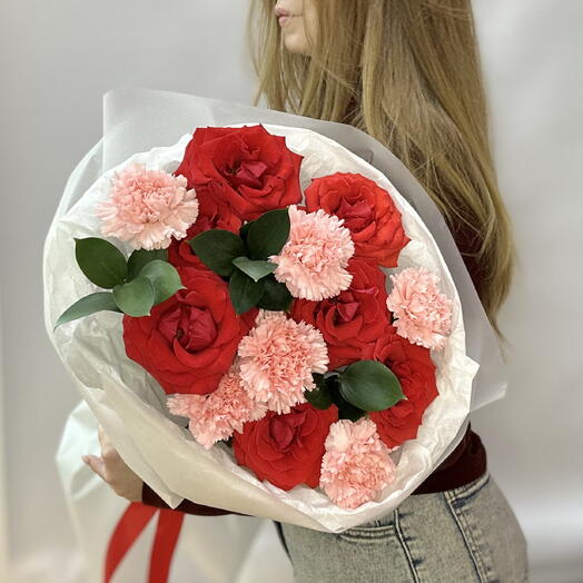 Розы и диантусы