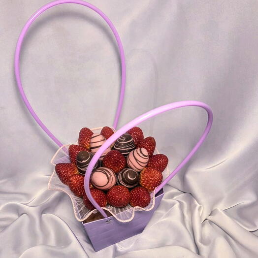 Букет из клубники в сумочке🍓