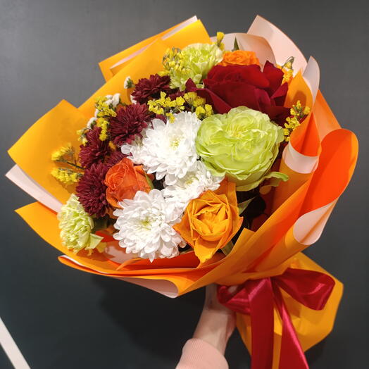 "Солнце Испании 🇪🇸" букет микс с розами и хризантемой