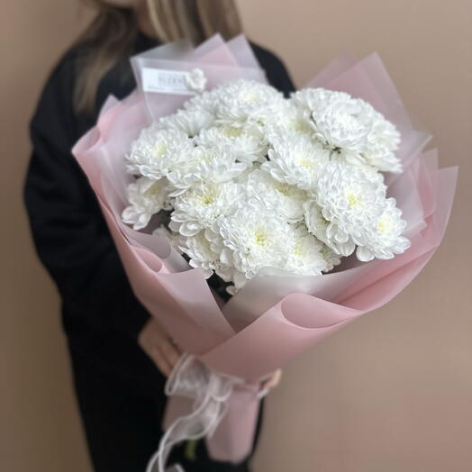Букет из белых хризантем