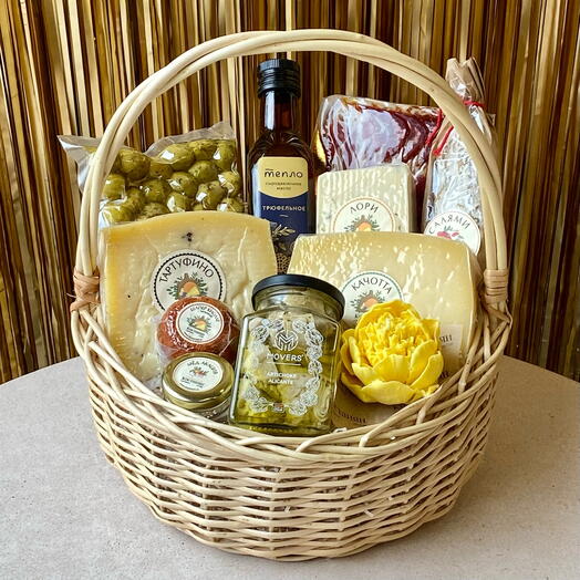 Гастрономическая продуктовая корзина L «Вкусная» в подарок на юбилей, коллеге, годовщину свадьбы