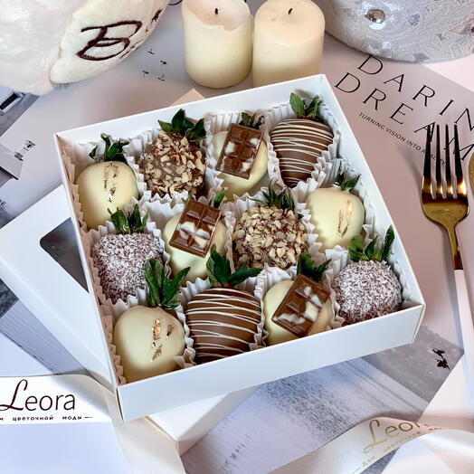 Клубника в Шоколаде 9-16 шт. Бельгийский шоколад Callebaut. Подарочный набор 1091