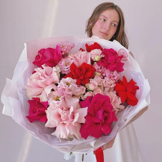 Букет из французских роз с эустомой "ROSY MOOD"
