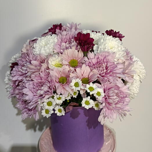 Коробка с хризантемой