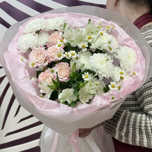 Букет«Нежность слов моих»🌸из кустовой розы,кустовой хризантемы, альстромерии и ромашек