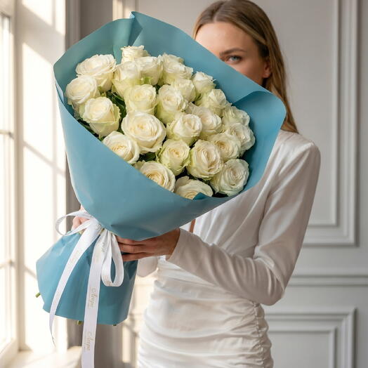 Ramo de 25 rosas blancas. Monobooket 618. Leora Flowers casa de moda floral