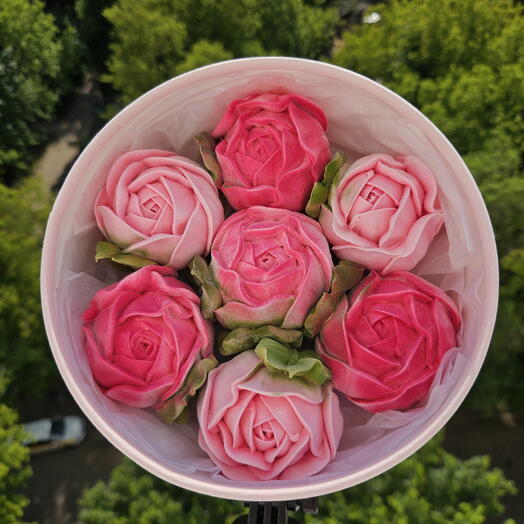 Розы из зефира в коробке