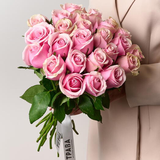 Розовые розы 25