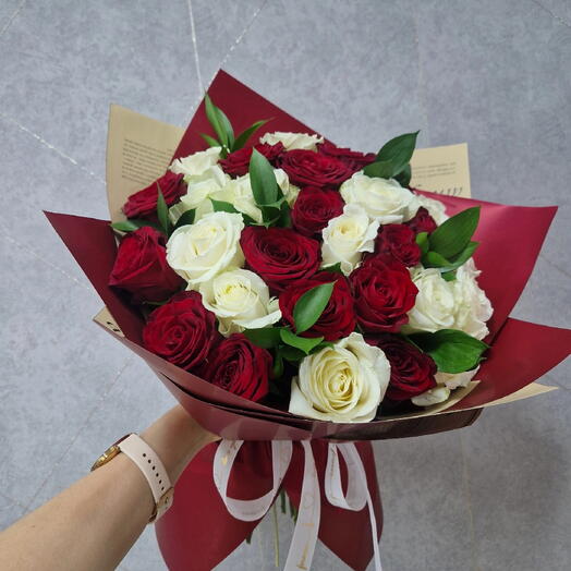 Букет из 31 розы