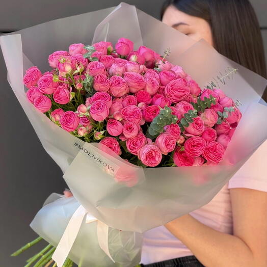 Большой букет кустовых роз с эвкалиптом 😍