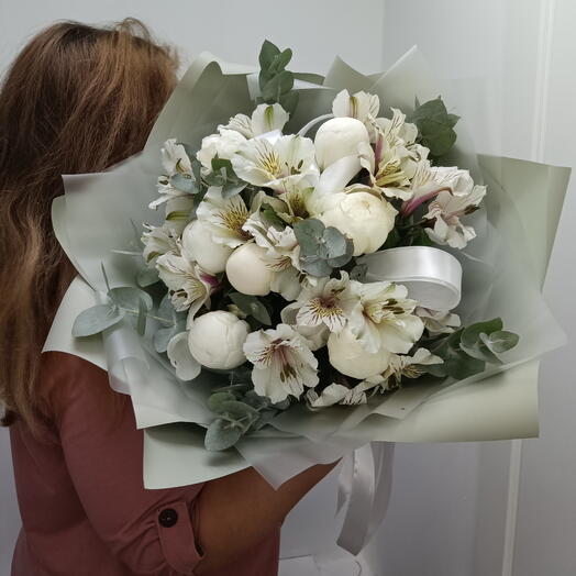 Букет пион, альстромерия, эвкалипт 035678