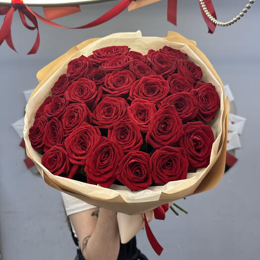 Букет с красными розами 31 штука ♥️