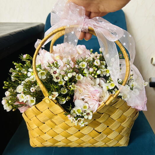 Хамелациум в корзине с розовой гортензией 🌸