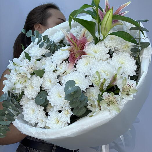 Нежный сборный букет с лилией 🌿