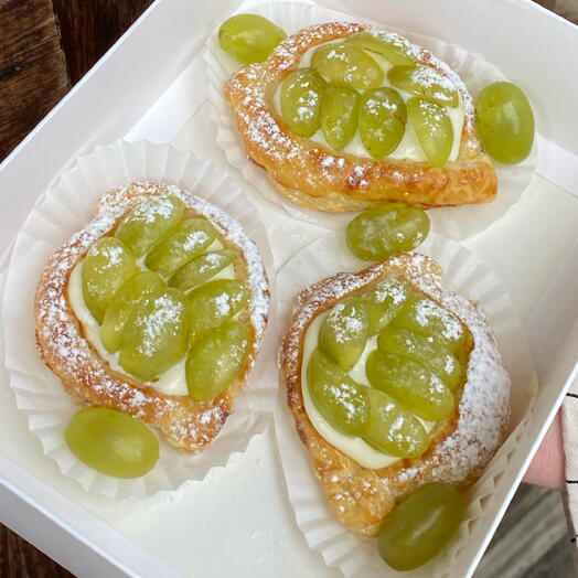 Des raisins d ete, слоеное пирожное с маскарпоне и виноградом