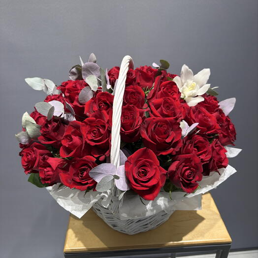 Корзинка 51 роза