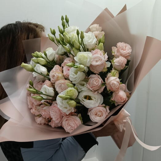 Авторский букет роза пионовидная кустовая, эустома 34688
